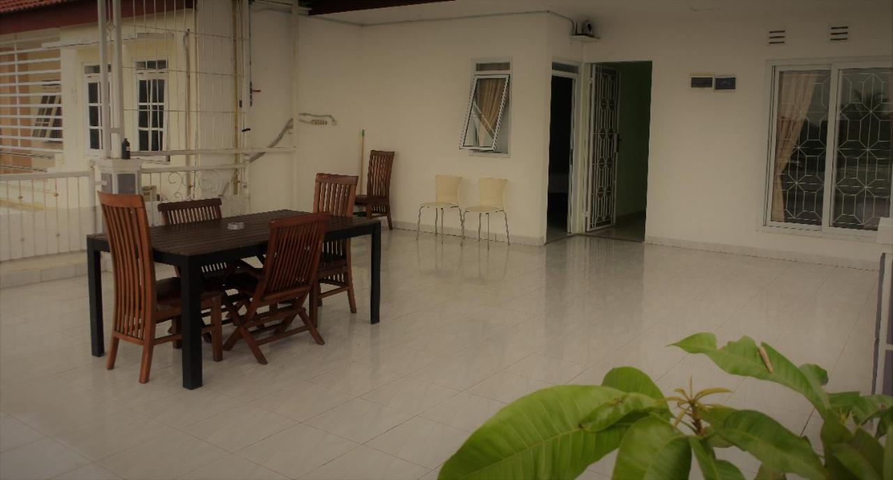 ホテル Aquina House ボゴール エクステリア 写真