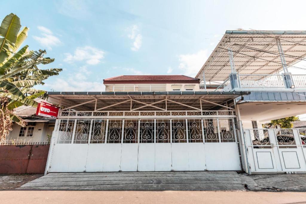 ホテル Aquina House ボゴール エクステリア 写真